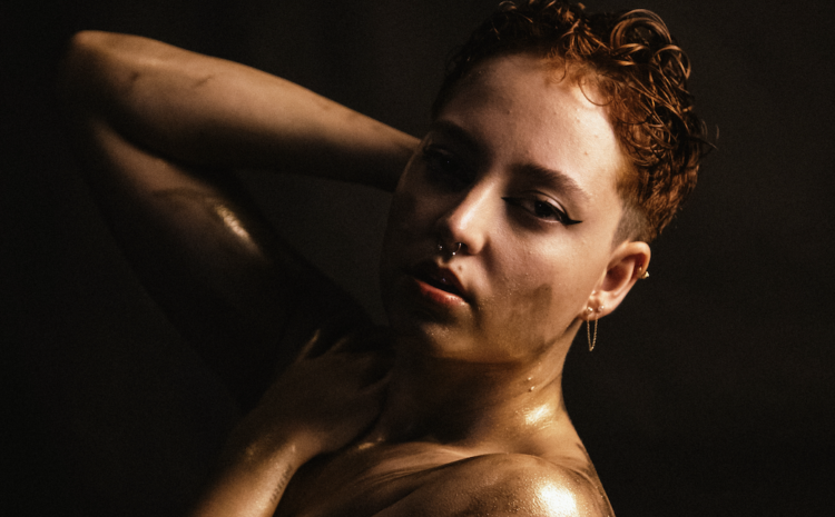 Ally Dyla estreia novo single “Leoa da Madrugada”