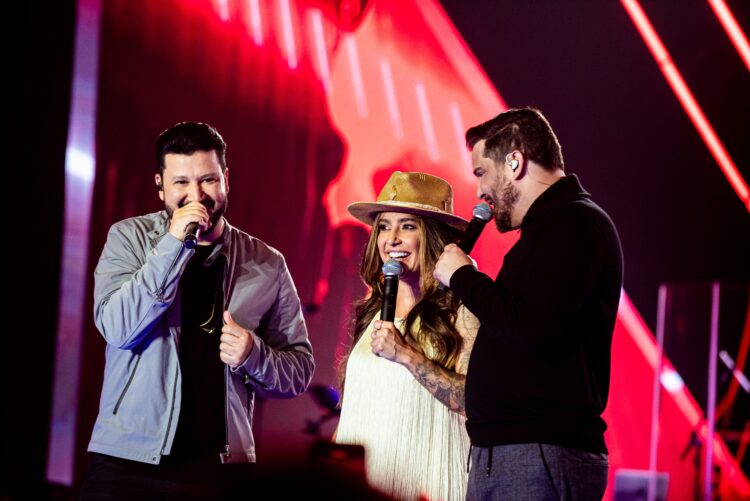 Cleber e Cauan e Lauana Prado lançam parceria inédita