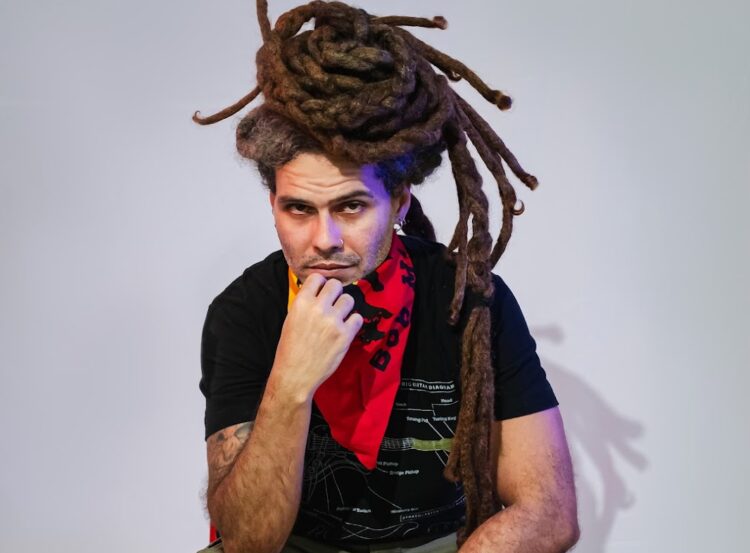 Com tecnologia imersiva, Rafyah lança mais um capítulo de seu EP em “Paciência”