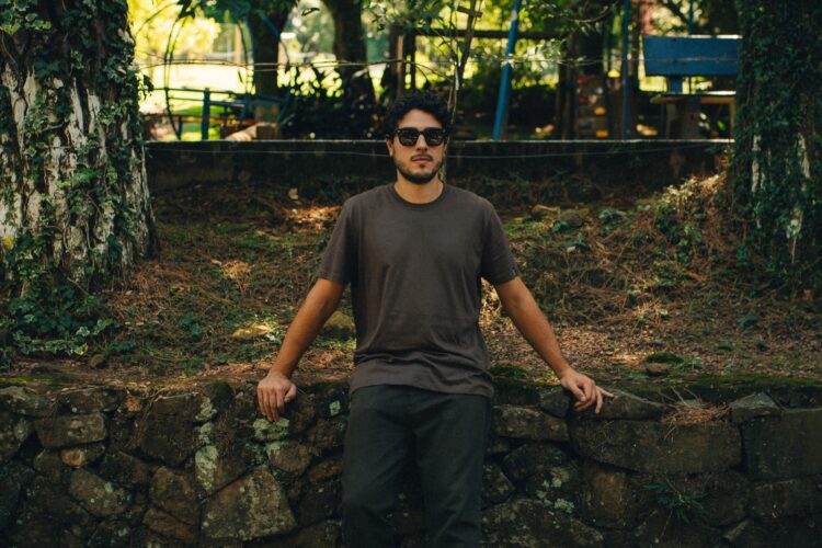 Mawill lança o novo single ‘Viajando’