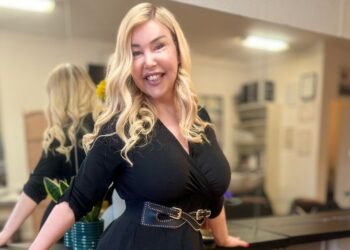 Cantora Patrícia Ribeiro surge poderosa com novo visual e prepara hits contagiantes