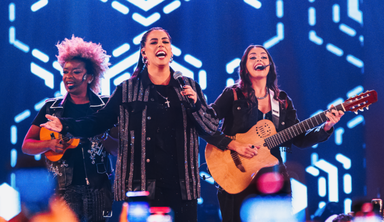 Entre Elas lança DVD completo no YouTube