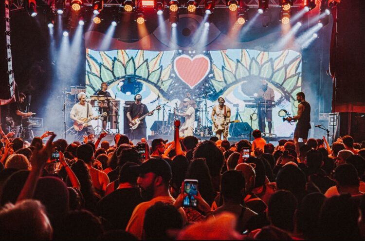 Celebrando 25 anos, Macucos apresenta “Haverá” como primeiro single de DVD ao vivo