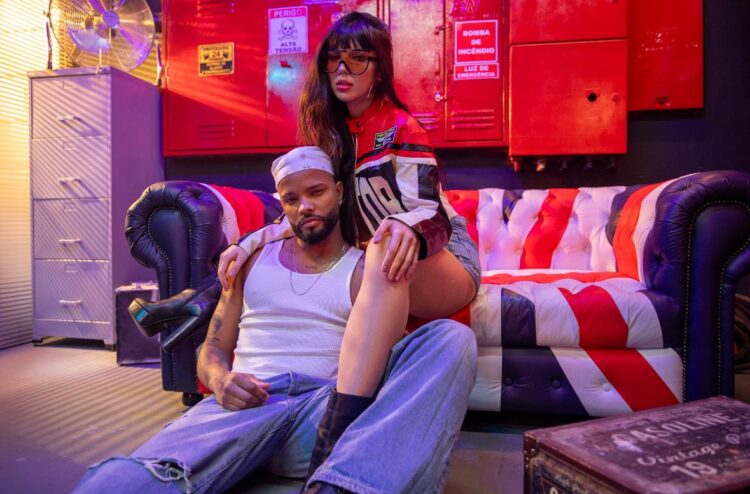 ZAAC está de volta e em clima de romance com ANNA em “Do Jeito Que Ela Gosta”