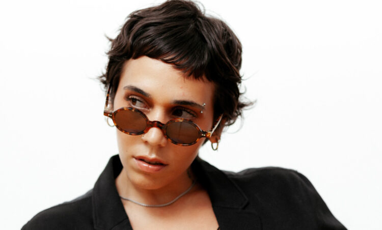 Georgia explora catarse e dilemas modernos em “Toca Q Toca”