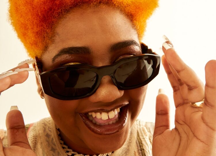 Aposta da música Urbana, Aurea Semiseria anuncia novo single