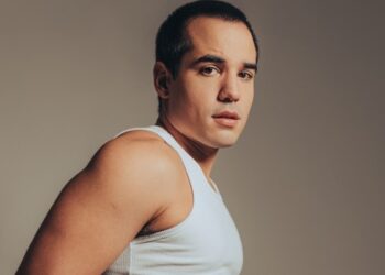 Após sucesso estrondoso em “De Volta Aos 15”, da Netflix, Bruno Gadiol se fortalece de término em “Livramento”