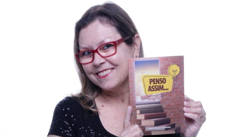 Escritora Valéria Borges lança o livro “Penso Assim…” na 43ª Semana Literária Sesc do Paraná