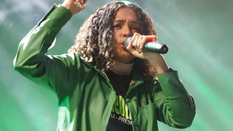 Tirza Almeida lança o single “Louvai” e grava videoclipe ao vivo no Clama Bahia 2024