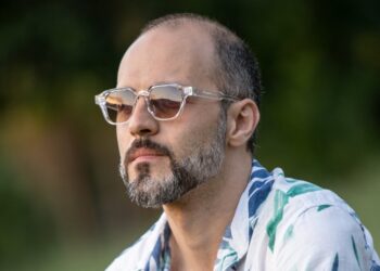 Gu Andersen lança mensagem de paz e harmonia com “As Minhas Armas São Flores”