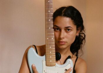 Alici lança o álbum de estreia, “Souvenir”, com nove faixas