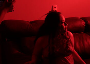 Fernanda Hofmann estreia clipe de “Douro” em formato de curta-metragem