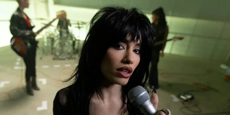 Lali lança “Fanático”, single provocativo com referências a Javier Milei, atual presidente da Argentina