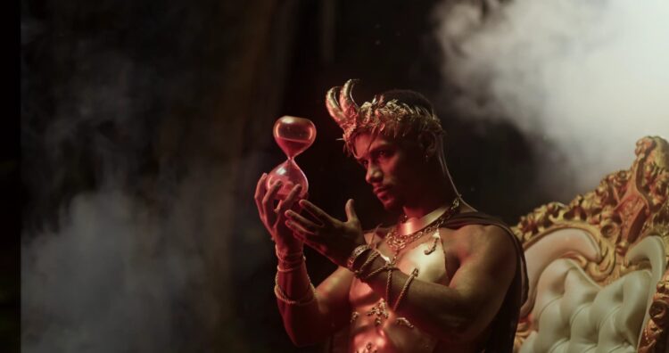 Shelldon Malvasi estreia clipe de “Áries” e realiza evento de lançamento com casa cheia