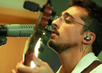 Matheus Jettar lança live session com repertório inédito gravado na BASE.CO