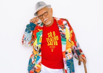 Amir Haddad completa hoje 88 anos com ensaio fotográfico enaltecendo Carnaval, futebol e cultura religiosa