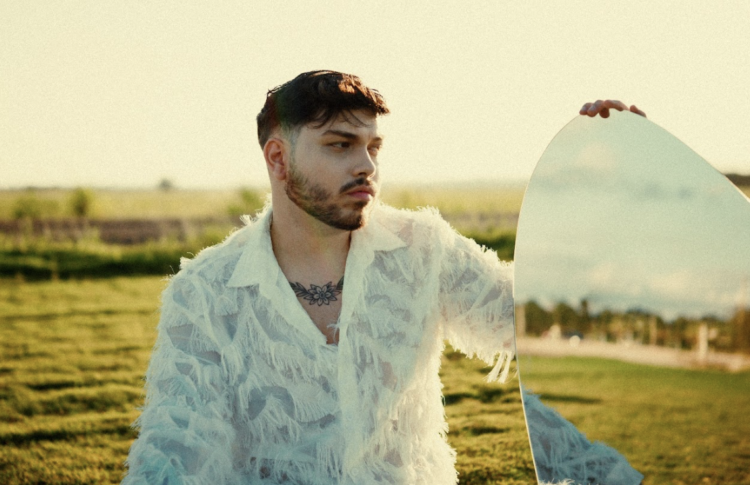 VINI transforma cicatrizes em músicas do seu novo álbum “Indomável”