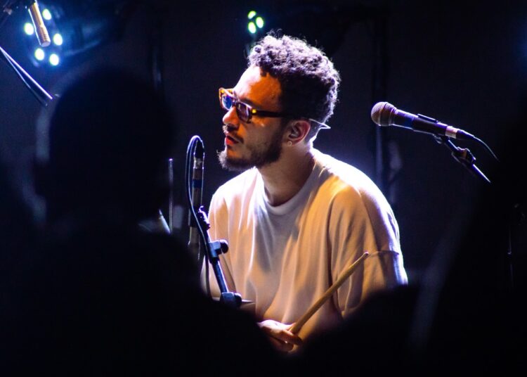 Felipe Roseno lança “Leve o Som”, faixa autoral gravada na Casa de Cultura Os Capoeira