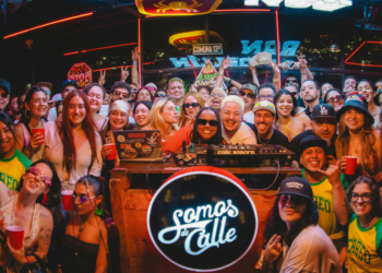 Festa ¡SÚBETE! durante gravação em Medellin