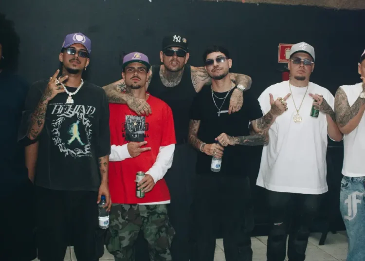 Cantores de reggaeton na festa SkeMA