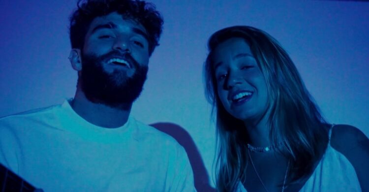 Após The Voice Brasil, duo Rosalu estreia o novo single “Dia Amanheceu”