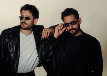 Mau y Ricky lançam “Ricky y Mau”, o álbum mais pessoal da carreira