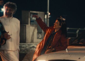 Fito Páez lança clipe de “Las Fuerzas Armadas del Amor” com protagonismo de Sofía Gala