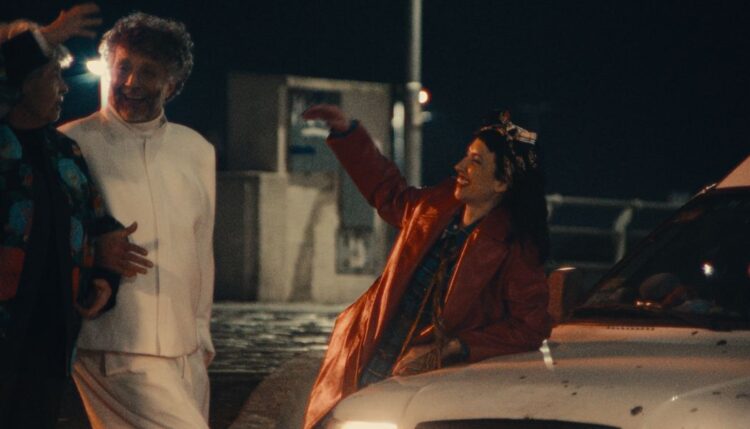 Fito Páez lança clipe de “Las Fuerzas Armadas del Amor” com protagonismo de Sofía Gala