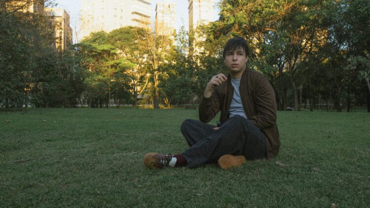 Dimas revela expectativas para chegada do novo single “Cinema Tropical”