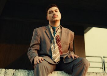 VINI POP estreia o novo single “Gravata”, já disponível em todos os apps de música
