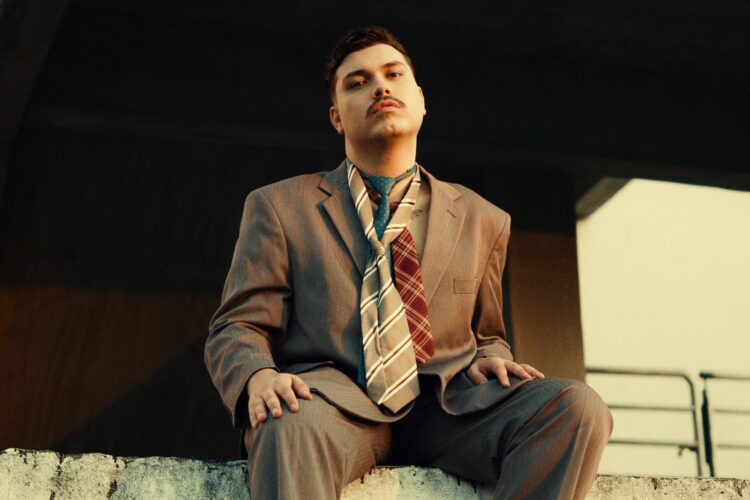 VINI POP estreia o novo single “Gravata”, já disponível em todos os apps de música
