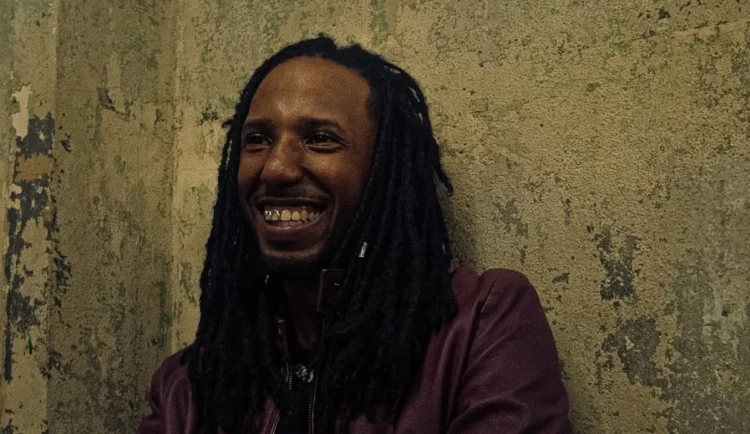 Uma das revelações da música brasileira, FÉRRE combina ritmos urbanos e afrolatinos em sua sonoridade (Vitorr Barbosa/Divulgação)