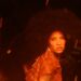 Alhocca resgata raízes afro-brasileiras e celebra a força feminina no álbum visual “Rainha”